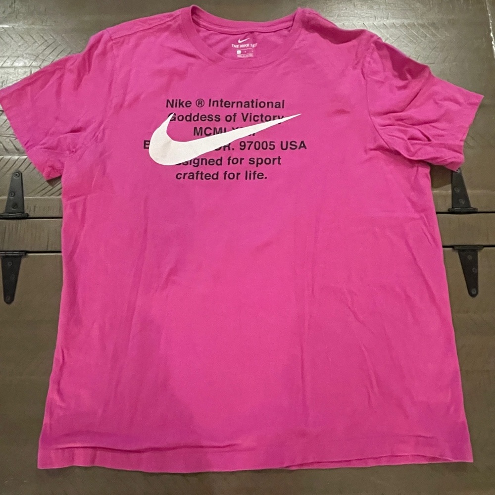COPY - Nike tee men’s large.